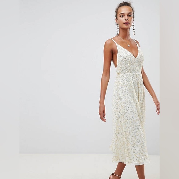 ASOS DESIGN delicate sequin midi plunge dress with fu skirt - Picture 2 of 3
